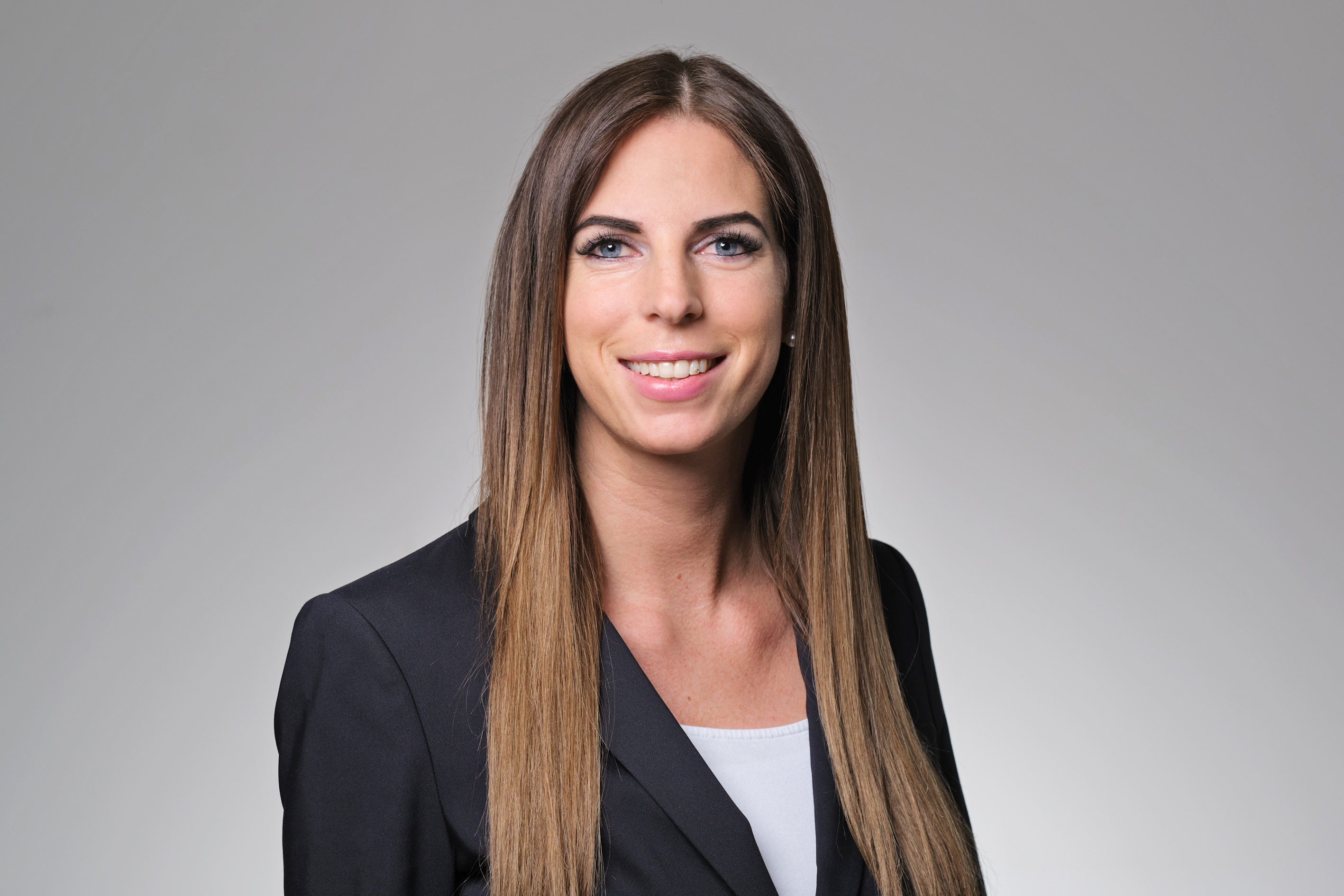 Sabine Claudia Burkhardt Client Service Officer