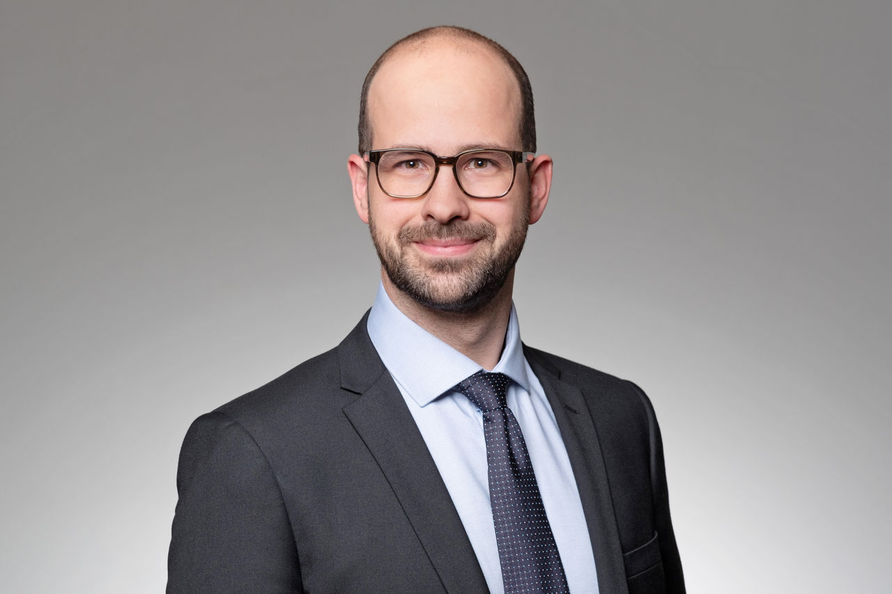 Nicola Rüegg Client Advisor